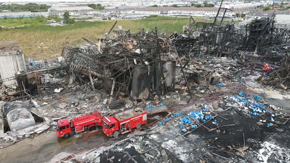 เปิดภาพจากโดรน อ.อ๊อด หลังเหตุการณ์ไฟไหม้โรงงานกิ่งแก้ว