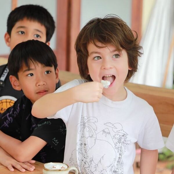 น่ารักเกินต้าน! แก๊งซุปตาร์ตัวน้อยทายาท พอลล่า-ลีเดีย-บัณฑิต สาวแก้ว นัดเจอเพื่อนรักพร้อมลูกๆ 