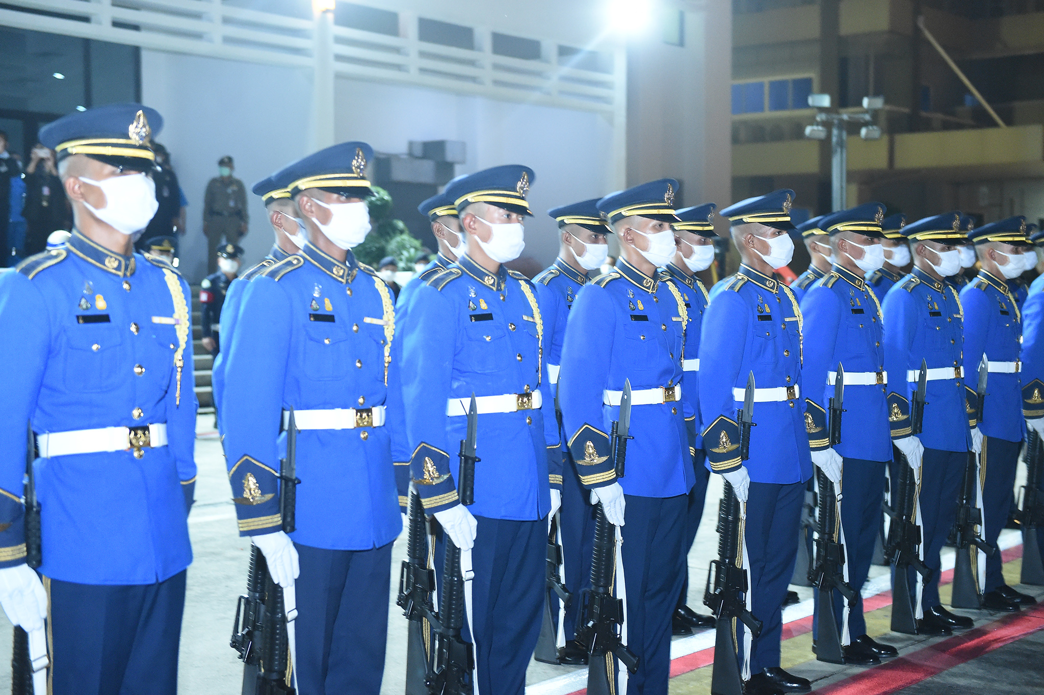 ประมวลภาพ นายกรัฐมนตรี ส่งเสด็จมกุฎราชกุมารแห่งซาอุฯ  