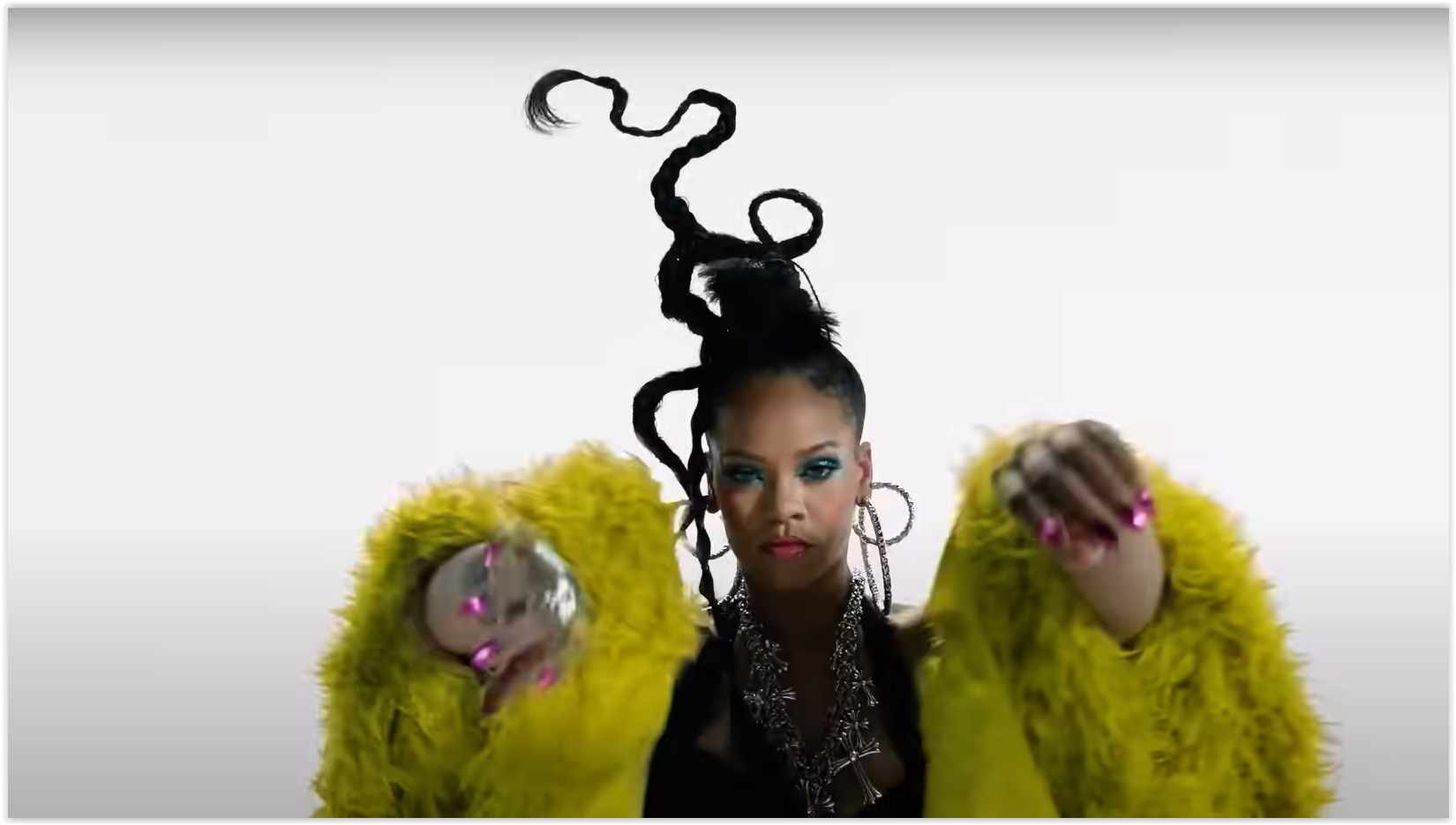 30 วิ เอาใจแฟน ๆ “Rihanna” เปิดตัวทีเซอร์ “Super Bowl Halftime Show”