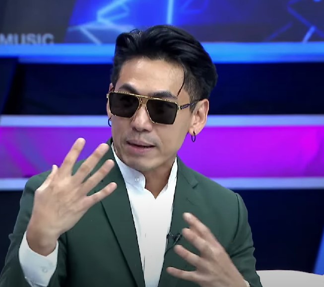 ดีเจเพชรจ้า เปิดใจอีกครั้ง หลังถูกโยง ดารา พ. เปิดเว็บพนัน ไขข้อสงสัยทำไมรวย ดีเจเพชรจ้า เปิดใจอีกครั้ง หลังถูกโยง ดารา พ. เปิดเว็บพนัน ไขข้อสงสัยทำไมรวย