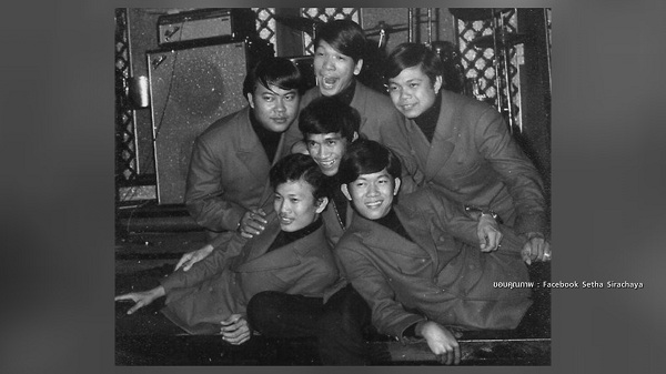  “แม่เม้า สุดา” ร่วมอาลัย “ต้อย เศรษฐา” ยกให้เป็นต้นแบบในวงการบันเทิง (มีคลิป) 