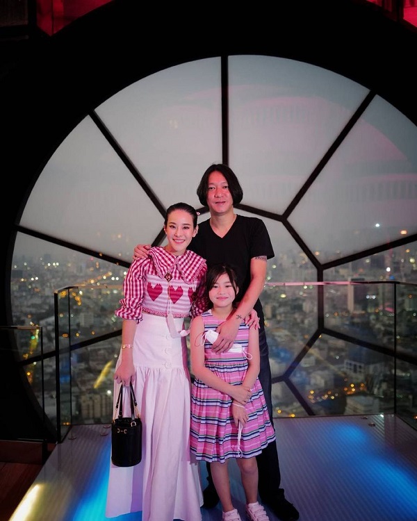 จิน สามี หนิง ปณิตา เดือดจัด หลังมีคนปลอมไอจีลูกสาว (มีคลิป)  