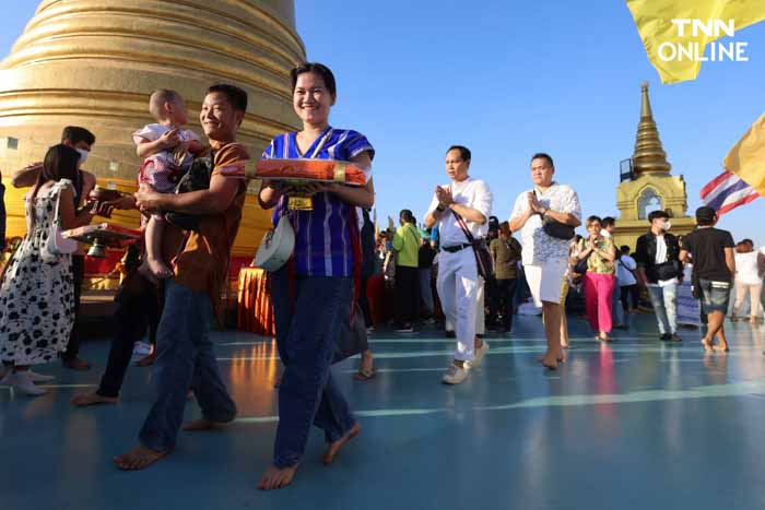 ทำบุญปีใหม่ 2567 นทท.ร่วมตักบาตรชมแสงแรกบนยอดภูเขาทอง ทำบุญปีใหม่ 2567 นทท.ร่วมตักบาตรชมแสงแรกบนยอดภูเขาทอง