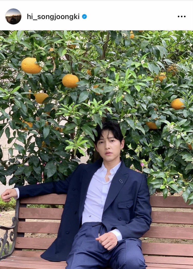 เผยภาพว่าที่เจ้าสาว ‘ซงจุงกิ’!! ช้อปปิ้งเสื้อผ้าเด็กอ่อนที่ห้างเกาหลีใต้ พร้อมต้อนรับทายาท เผยภาพว่าที่เจ้าสาว ‘ซงจุงกิ’!! ช้อปปิ้งเสื้อผ้าเด็กอ่อนที่ห้างเกาหลีใต้ พร้อมต้อนรับทายาท