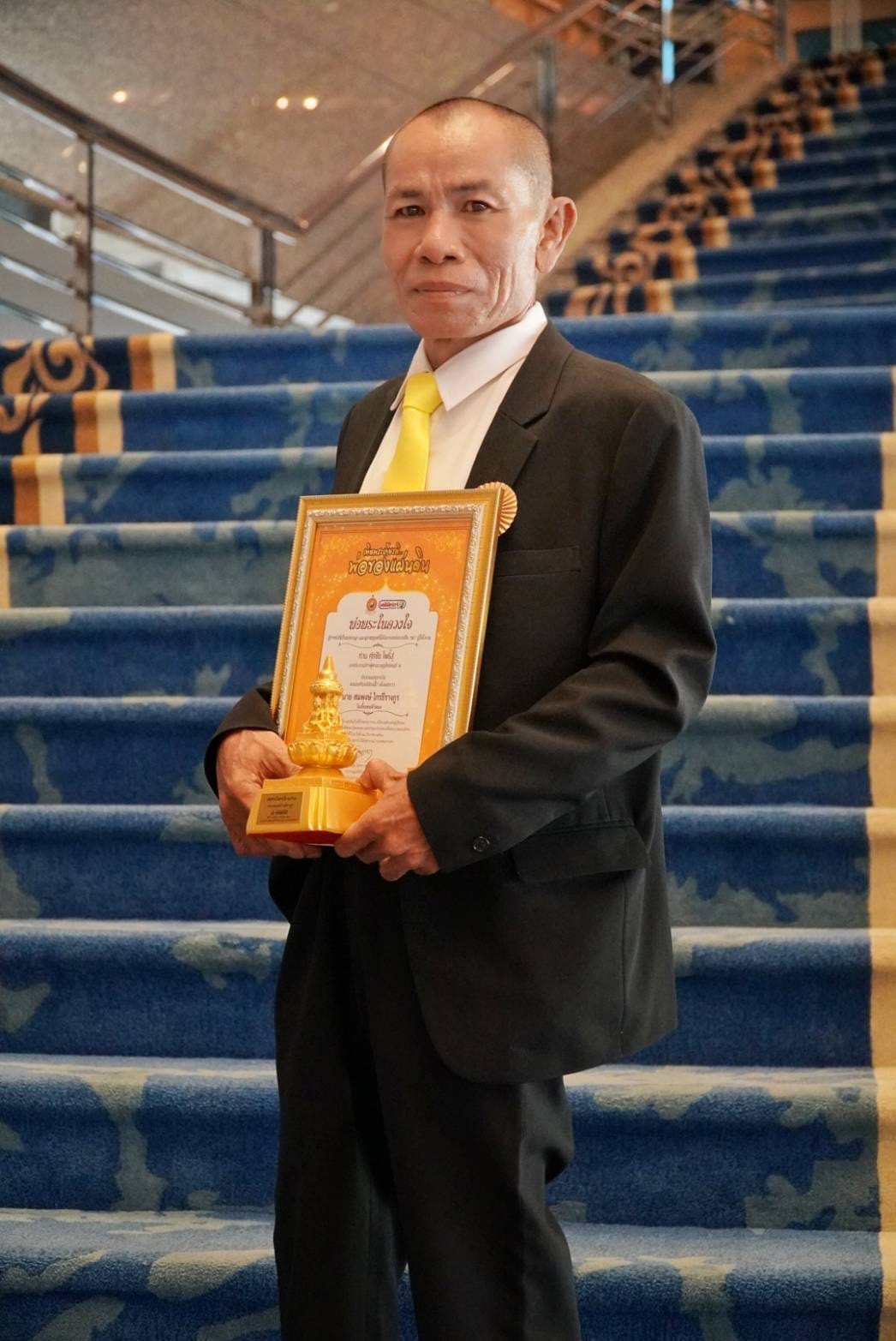 ชีวิตที่ไม่ตลก โอเลี้ยง เชิญยิ้ม ร่ำไห้!! เคยคิดสั้นเพราะไปต่อไม่ไหว