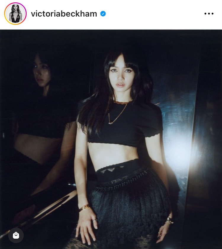 ตัวแม่ยังซูฮก!! ยก 'ลิซ่า' เป็น Muse ของแบรนด์แฟชั่น Victoria Beckham