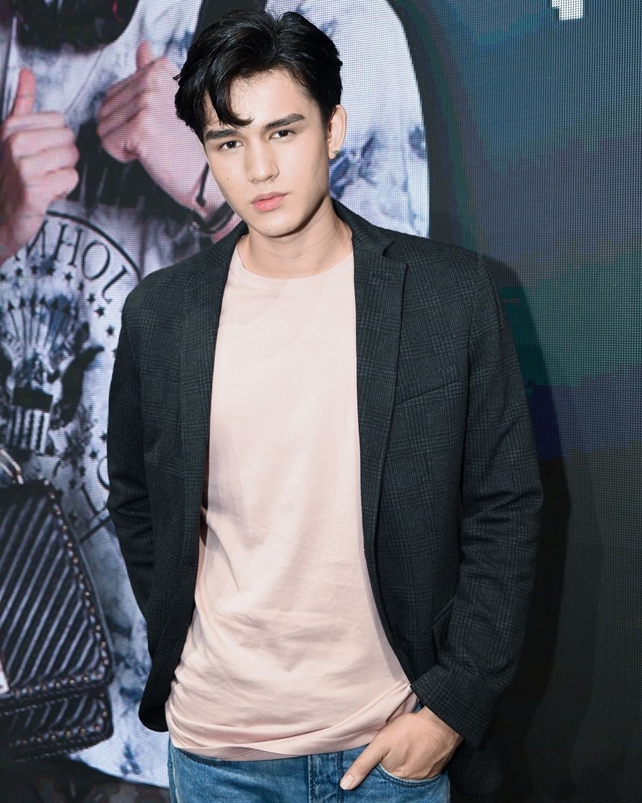 “เทศน์” เผยเจอฉากหินต้องร้องไห้ในซีรีส์ XYZ (มีคลิป) “เทศน์” เผยเจอฉากหินต้องร้องไห้ในซีรีส์ XYZ (มีคลิป)