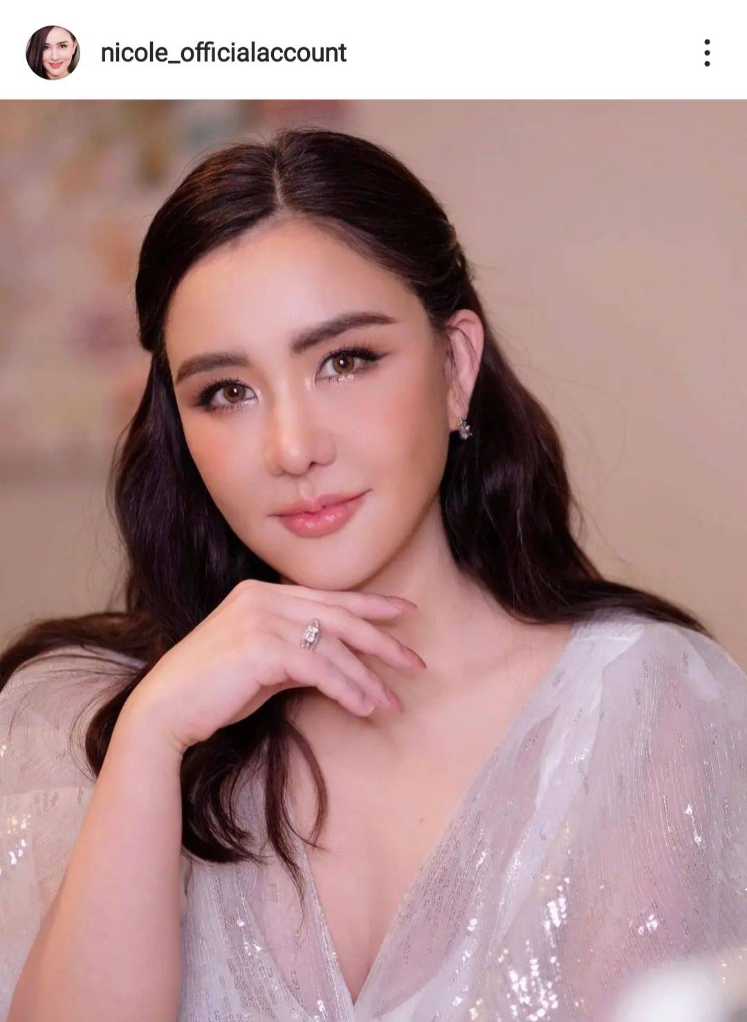 นิโคล เทริโอ แอดมิทโรงพยาบาล ด้าน ทิกเกอร์ ลูกชาย คอยดูแลไม่ห่าง นิโคล เทริโอ แอดมิทโรงพยาบาล ด้าน ทิกเกอร์ ลูกชาย คอยดูแลไม่ห่าง