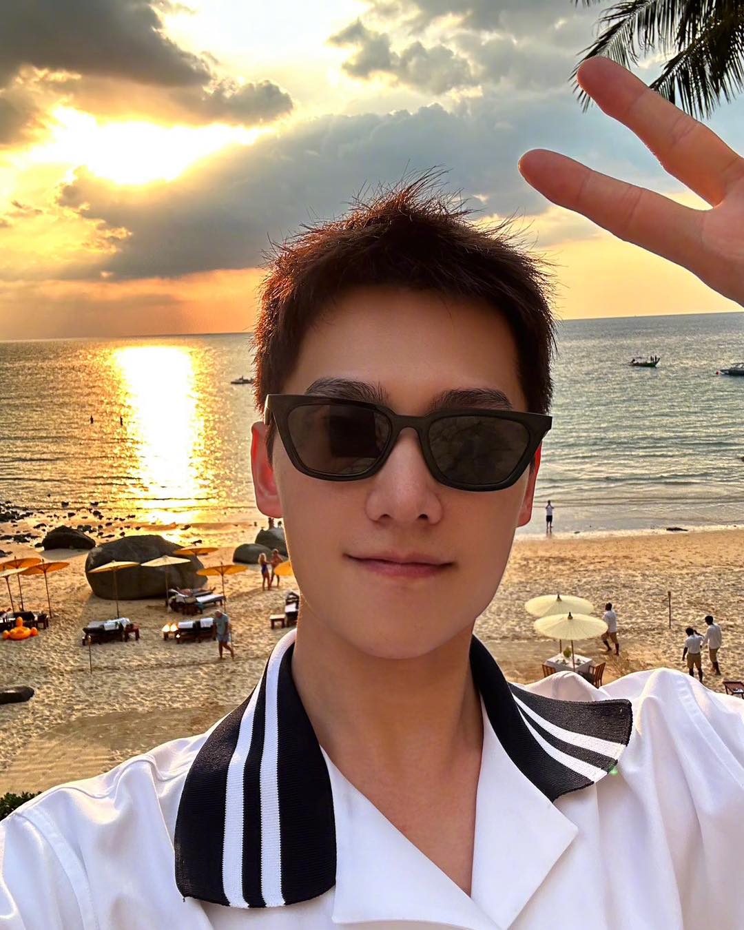 #ประเทศไทยมีหยางหยาง!! พระเอกซุปตาร์จีนลัดฟ้าเที่ยวตรุษจีนที่ภูเก็ต #ประเทศไทยมีหยางหยาง!! พระเอกซุปตาร์จีนลัดฟ้าเที่ยวตรุษจีนที่ภูเก็ต