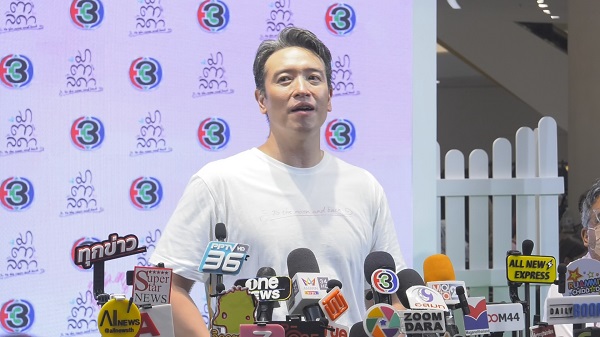 อยากมีเวลาให้ครอบครัว “ชาย ชาตโยดม” เสียน้ำตาเพราะคำพูดลูก   (มีคลิป)