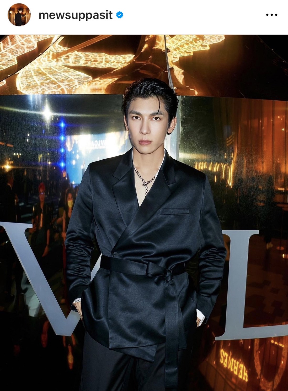 มิว - กลัฟ ครบรอบ 4 ปี แฟนคลับคิดถึง!!  ร่วมติดแฮชแท็ก #MewGulf4everDay