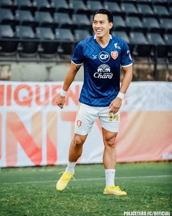 “ลีซอ ธีรเทพ” ประกาศอำลาวงการ พร้อมย้อน 5 โมเมนต์บนเส้นทางฟุตบอล (มีคลิป)