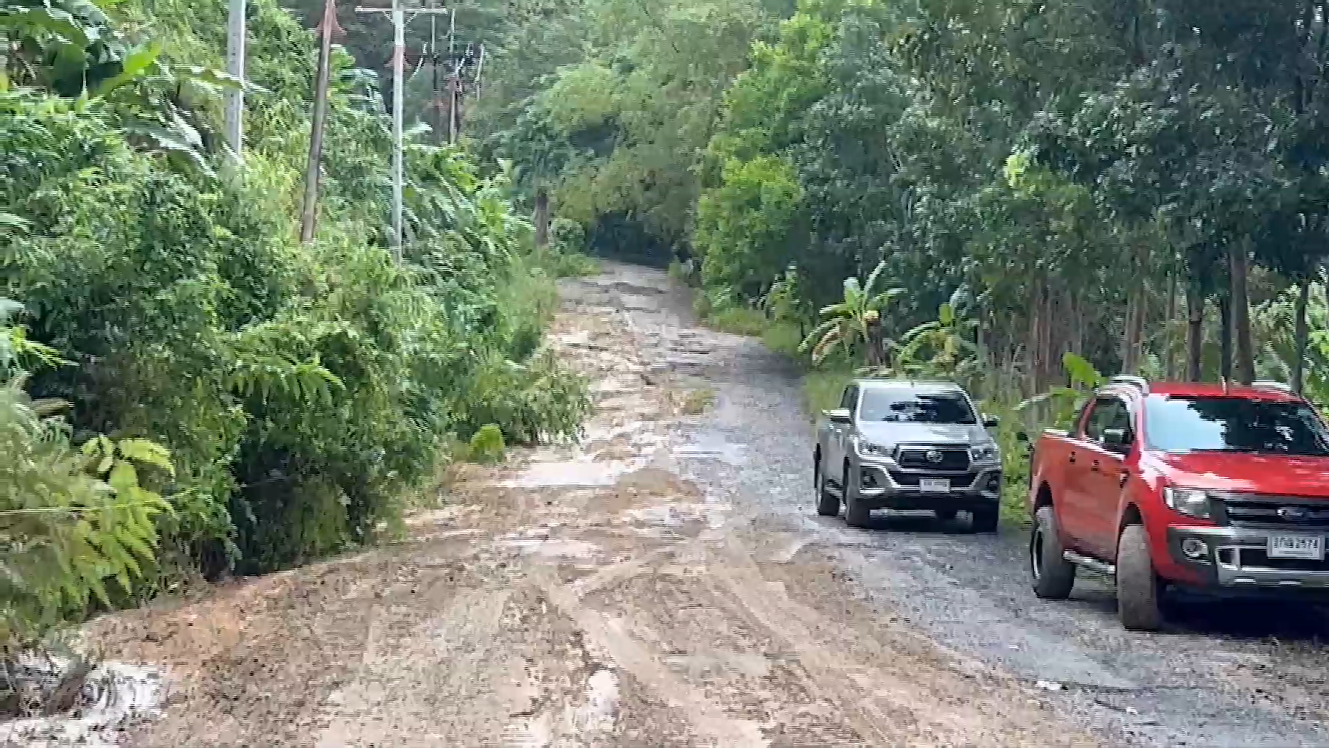 ข่าวน้ำท่วมล่าสุด 25 ต.ค. หลายพื้นที่ยังอ่วม กาฬสินธุ์ซ่อมพนังน้ำชีเสร็จแล้ว ข่าวน้ำท่วมล่าสุด 25 ต.ค. หลายพื้นที่ยังอ่วม กาฬสินธุ์ซ่อมพนังน้ำชีเสร็จแล้ว