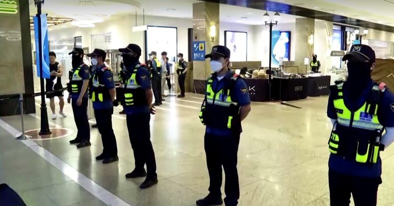 เกาหลีใต้ขวัญผวาทั่วประเทศ! ห่วงพฤติกรรม อาชญากรรมเลียนแบบ กำลังขยายตัว เกาหลีใต้ขวัญผวาทั่วประเทศ! ห่วงพฤติกรรม อาชญากรรมเลียนแบบ กำลังขยายตัว