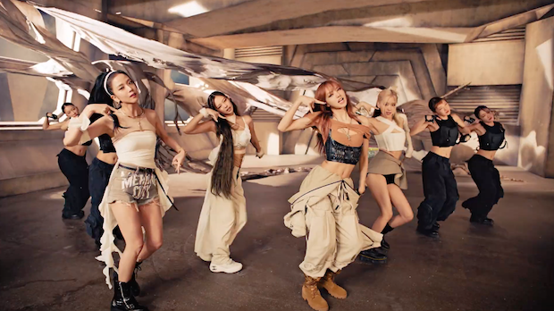 ทุบ ทุบ ทุบ!! ยูทูปยืนยัน BLACKPINK พา Pink Venom ยอดวิว 90.4 ล้าน 24 ชั่วโมงแรก ทุบ ทุบ ทุบ!! ยูทูปยืนยัน BLACKPINK พา Pink Venom ยอดวิว 90.4 ล้าน 24 ชั่วโมงแรก