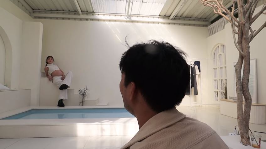 เวียร์ ศุกลวัฒน์ เผยเบื้องหลังสุดน่ารัก พาภรรยา วิกกี้ ถ่ายแบบก่อนคลอด