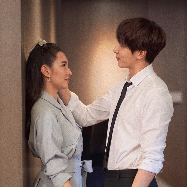 “เบลล่า ราณี” แฮปปี้ชีวิตโสด เคลียร์ข่าวซุ่มกิ๊ก “กองทัพ พีค-โป๊ป ธนวรรธน์” (มีคลิป)