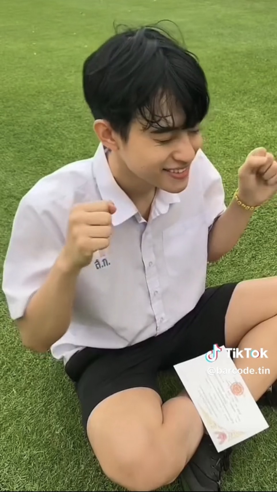 บ๊ายบายชีวิตมัธยม บาร์โค้ด ตฤณสิษฐ์ เตรียมพร้อมเป็นนิสิตมหาลัยดัง!