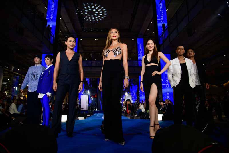 “MODEL CHALLENGE” “หนุ่มสาวซูปร้า” เดินแบบสับจนรันเวย์ลุกเป็นไฟ “MODEL CHALLENGE” “หนุ่มสาวซูปร้า” เดินแบบสับจนรันเวย์ลุกเป็นไฟ