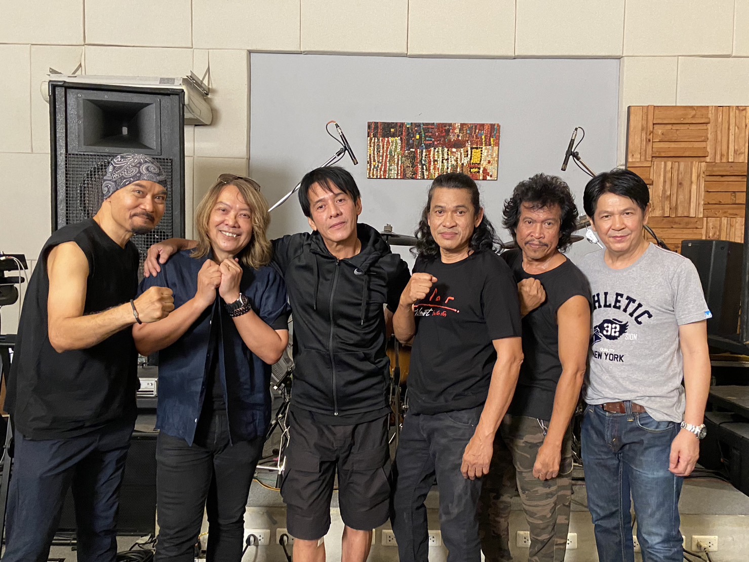 “ไมโคร” วงร็อคระดับตำนาน พร้อมระเบิดความมันส์อีกครั้งในรอบ 13 ปี