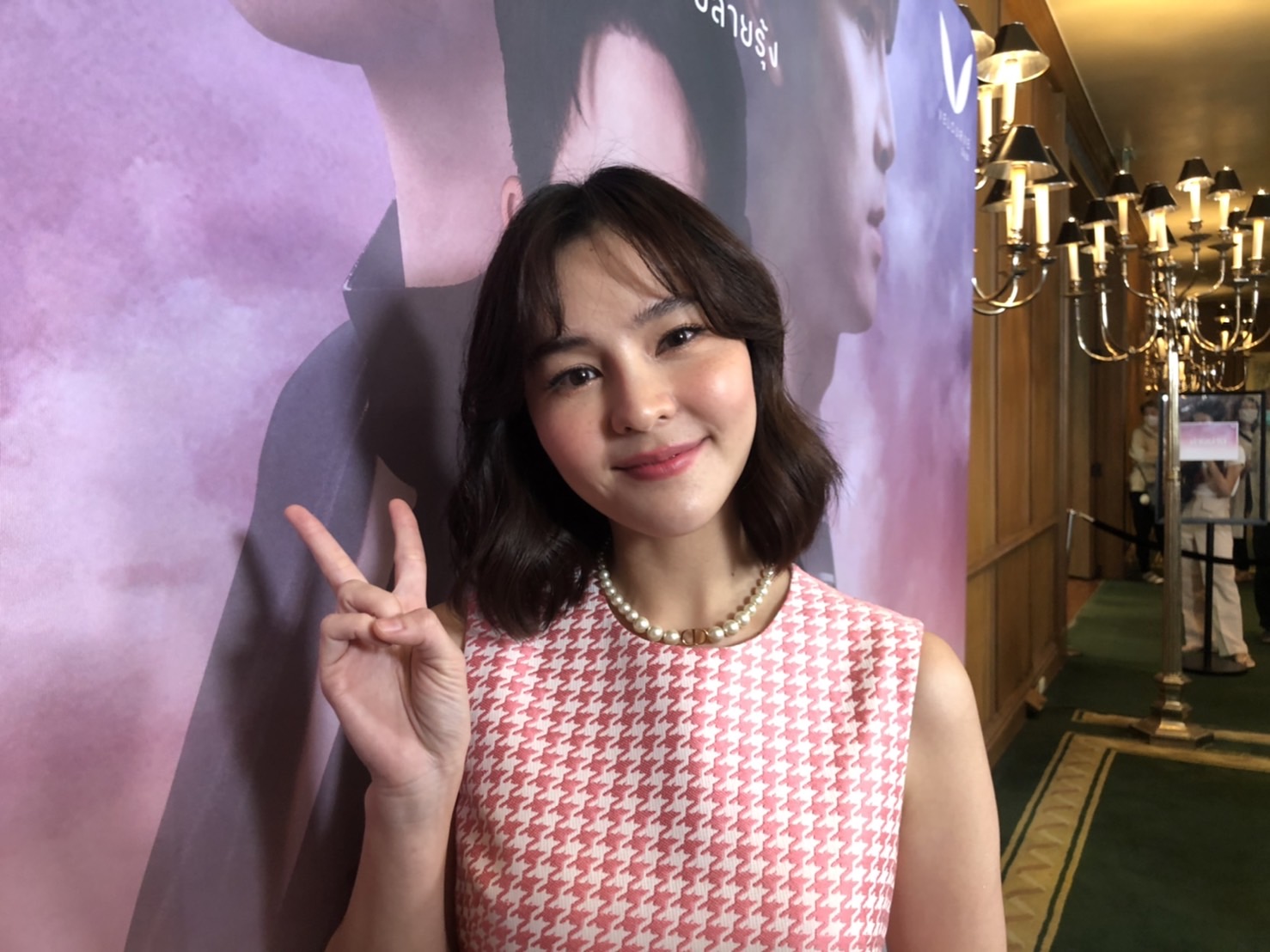 ออม สุชาร์ เขินเล่าทริปหวานที่สิงคโปร์ แย้มมีคุยเรื่องแต่งกับแฟนหนุ่ม แอมป์ บ้างแล้ว! ออม สุชาร์ เขินเล่าทริปหวานที่สิงคโปร์ แย้มมีคุยเรื่องแต่งกับแฟนหนุ่ม แอมป์ บ้างแล้ว!