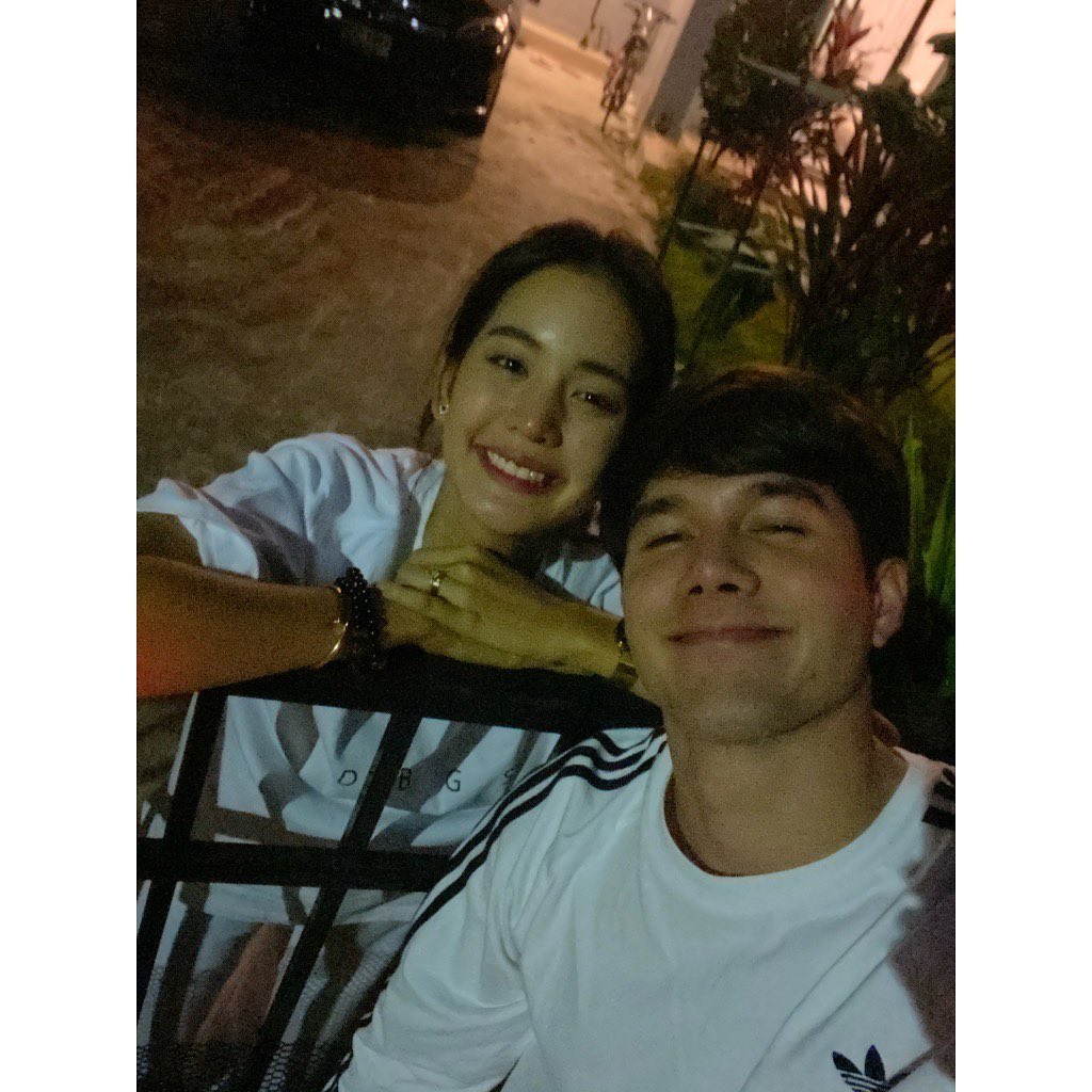 โบว์ เมลดา โผล่กดไลก์ หลัง มิกค์ ทองระย้า โพสต์ยุติความสัมพันธ์ โบว์ เมลดา โผล่กดไลก์ หลัง มิกค์ ทองระย้า โพสต์ยุติความสัมพันธ์