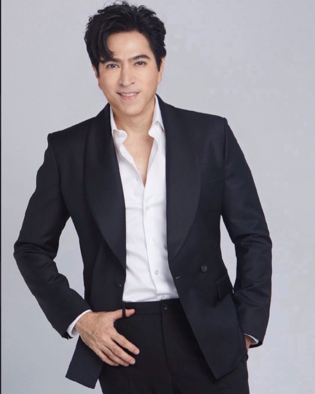 คนบันเทิง เกาะจอเชียร์ โอลิมปิก 2020 เฮลั่น!! รับเหรียญทองแรก คนบันเทิง เกาะจอเชียร์ โอลิมปิก 2020 เฮลั่น!! รับเหรียญทองแรก