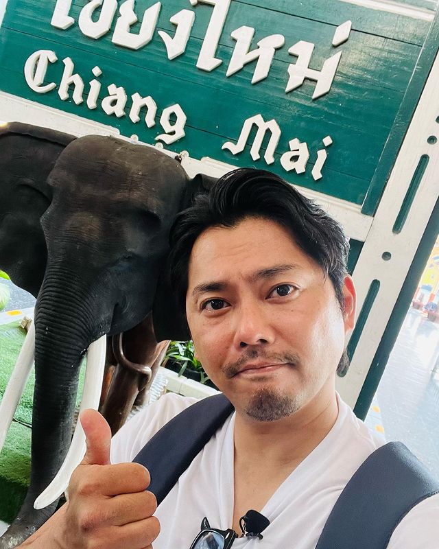 'ซึบาสะ' ขี่ช้าง!! สมาชิกคู่ดูโอ้เจป็อป ‘Tackey & Tsubasa’ ลัดฟ้าเที่ยวไทย