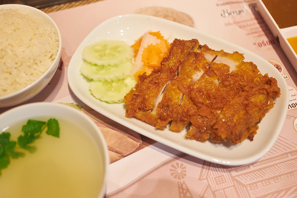 ห้าดาว เผยเคล็ดลับความสำเร็จ “ร้านข้าวมันไก่ไห่หนาน” ในทำเลสุดฮอต