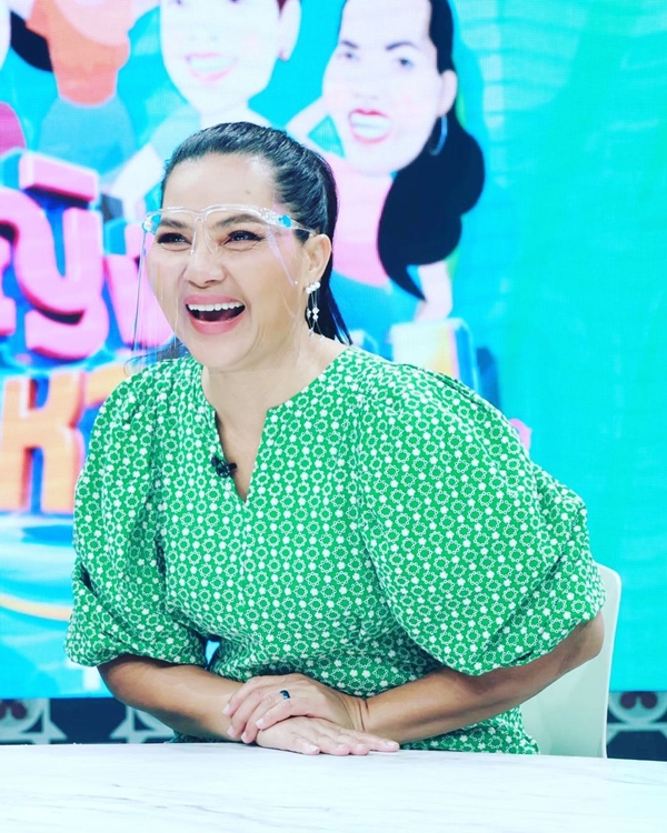 ติดโควิดจริง!! สุนารี ราชสีมา เข้ารักษาตัวที่โรงพยาบาลเรียบร้อยแล้ว ติดโควิดจริง!! สุนารี ราชสีมา เข้ารักษาตัวที่โรงพยาบาลเรียบร้อยแล้ว