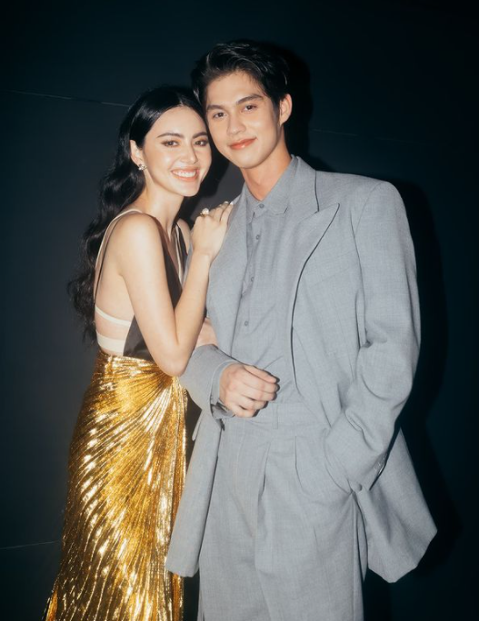 เก็บตกคนบันเทิงร่วมงานอีเว้นท์ใหญ่ GMM 2022 (มีคลิป) เก็บตกคนบันเทิงร่วมงานอีเว้นท์ใหญ่ GMM 2022 (มีคลิป)