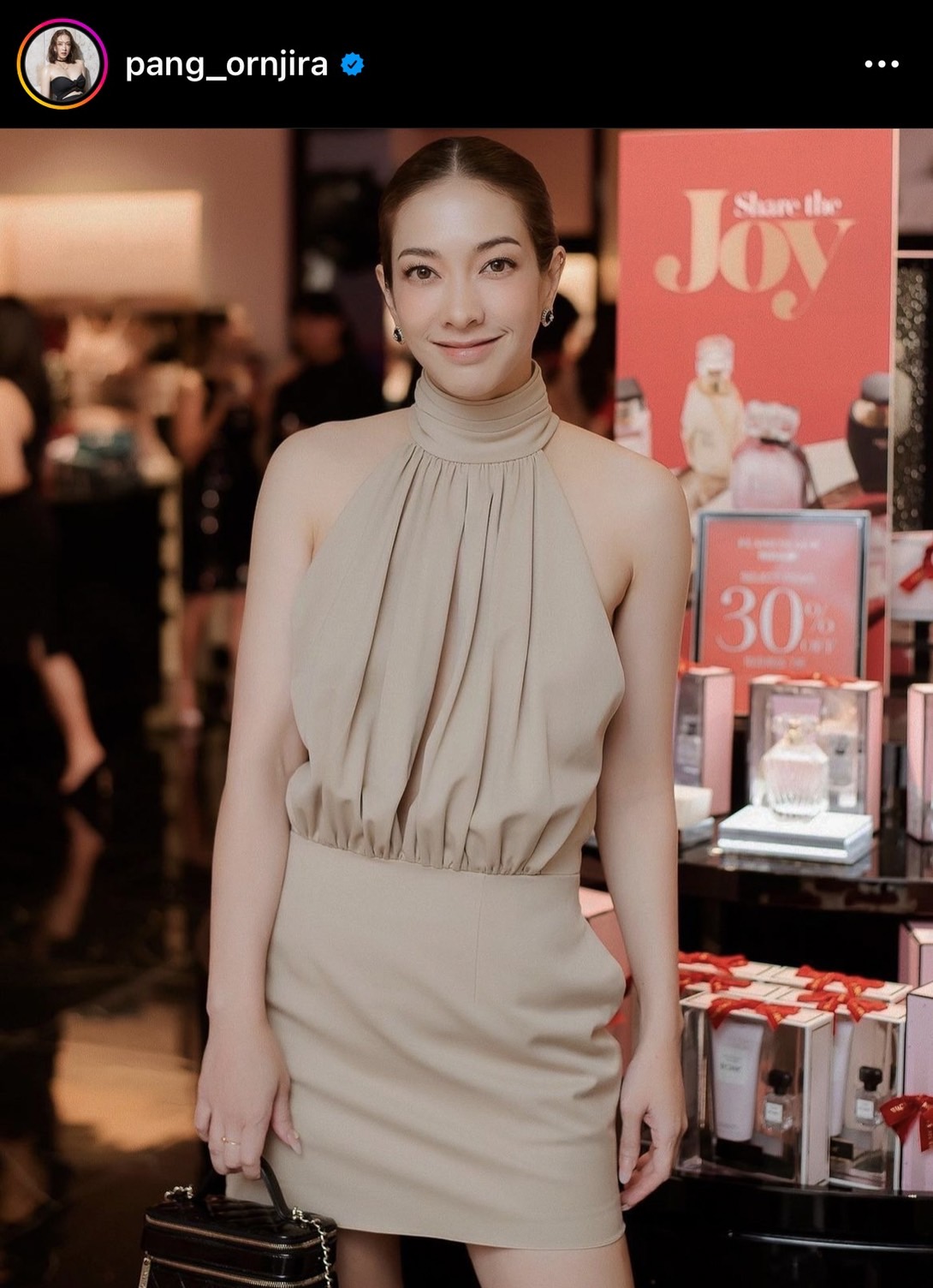 แป้ง อรจิรา เผยภาพ พาลูกสาว น้องเลอา เล่นน้ำทะเล ลั่น!ดูจากท่าไม่น่าจะชอบ แป้ง อรจิรา เผยภาพ พาลูกสาว น้องเลอา เล่นน้ำทะเล ลั่น!ดูจากท่าไม่น่าจะชอบ