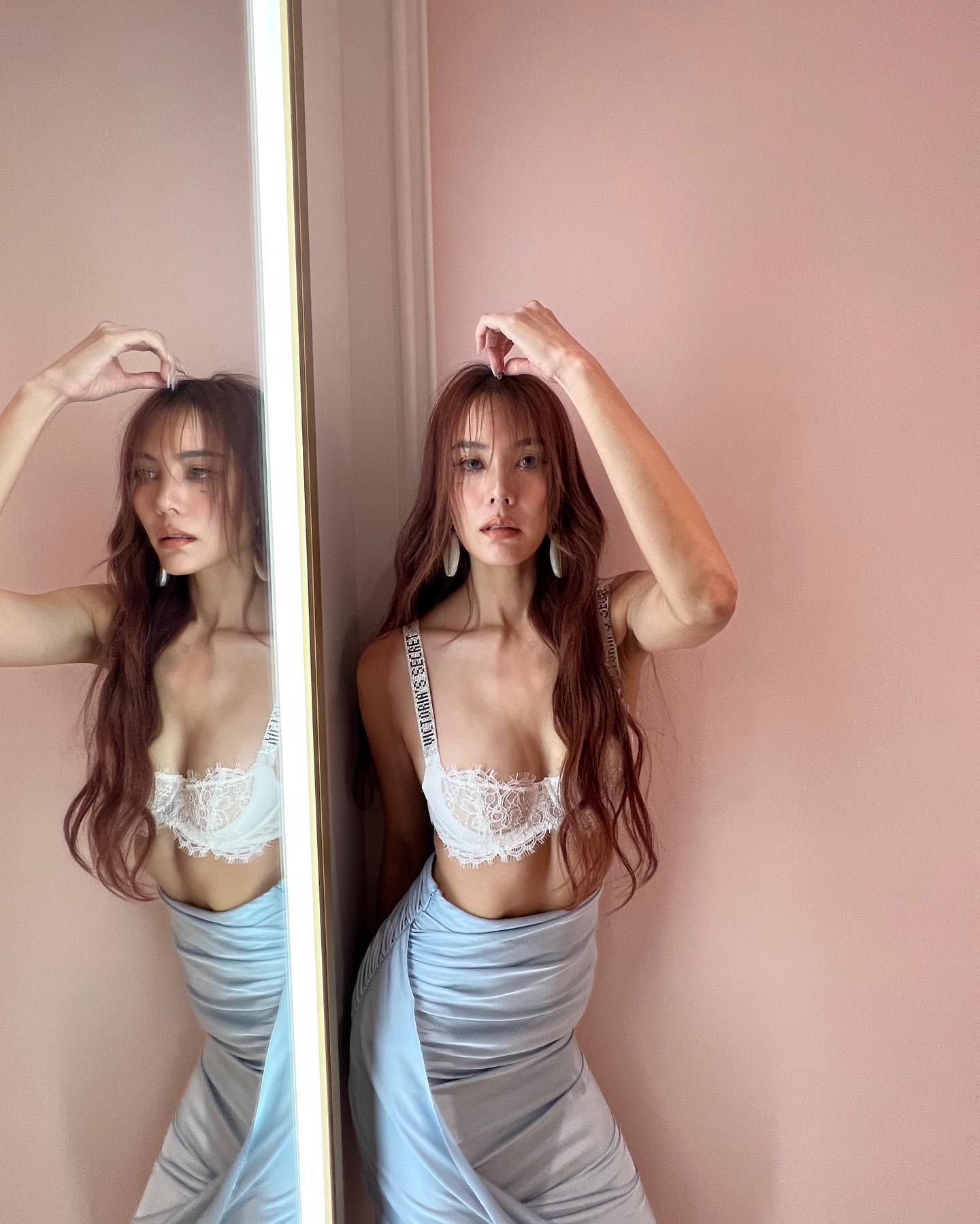 ไฟลุกท่วม เจนี่ อัลภาชน์ อวดความในแซ่บในชุดบราลูกไม้