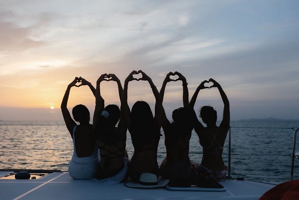 แคทรียา อิงลิช เล่าย้อนโมเมนต์ 2002 ราตรี รวมตัวอีกครั้ง (มีคลิป)