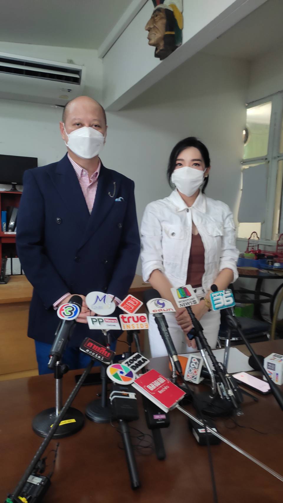 เอาผิด!! อดีตผู้จัดการ เฟี้ยว์ฟ้าว เรียกค่าเสียหาย 7 หลัก