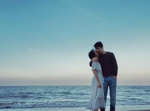 แต๊งค์ พงศกร จดทะเบียนสมรสกับแฟนสาว ส่วนงานแต่งขอให้พ้นช่วโควิดไปก่อน