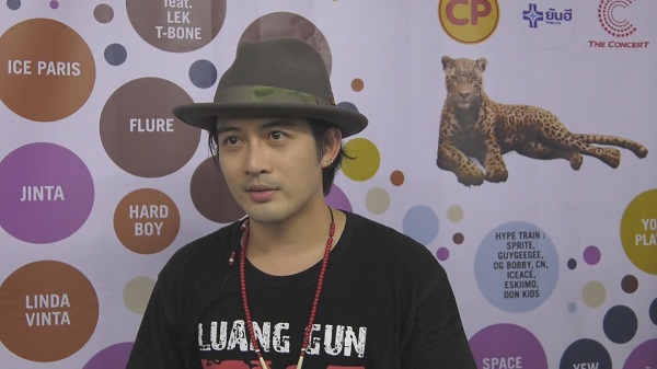  “แม็กซ์ ณัฐวุฒิ” เตรียมปล่อยอัลบั้มเต็ม หลังหยุดพักมานาน 2 ปี (มีคลิป)