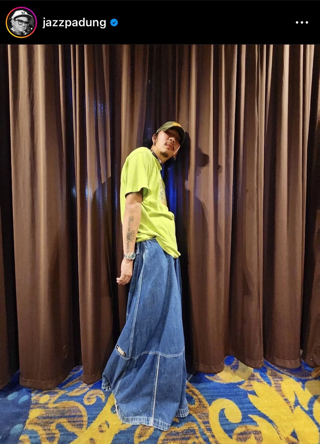 ฮาลั่น! แจ๊ส ชวนชื่น เจอ บัวขาว ถึงกับเข่าทรุดยกมือไหว้ ฮาลั่น! แจ๊ส ชวนชื่น เจอ บัวขาว ถึงกับเข่าทรุดยกมือไหว้