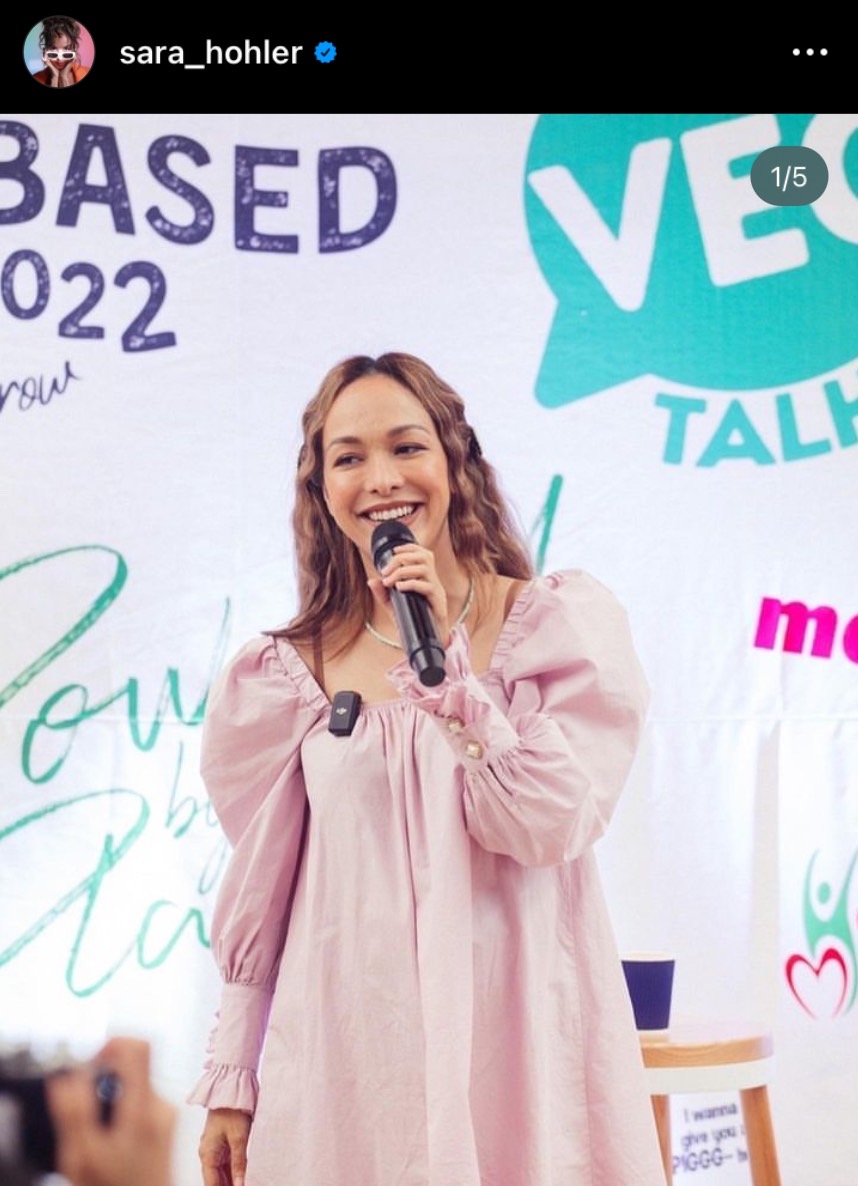 ซาร่า โฮเลอร์ อวดของขวัญชิ้นใหญ่ ฉลองวันเกิดวัย 36 ปี ซาร่า โฮเลอร์ อวดของขวัญชิ้นใหญ่ ฉลองวันเกิดวัย 36 ปี