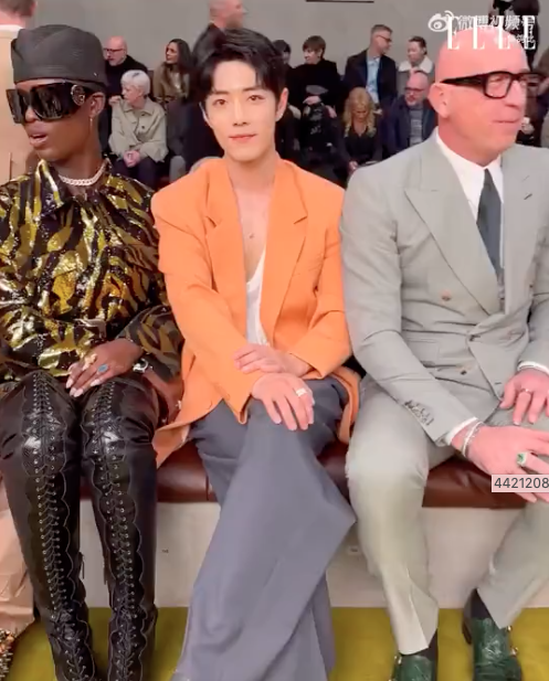 'เซียวจ้าน' 2 ลุค!! หล่อคูลดูคิวต์ใจเหลว บุก 2 แฟชั่นโชว์ในวันเดียวที่มิลาน 'เซียวจ้าน' 2 ลุค!! หล่อคูลดูคิวต์ใจเหลว บุก 2 แฟชั่นโชว์ในวันเดียวที่มิลาน