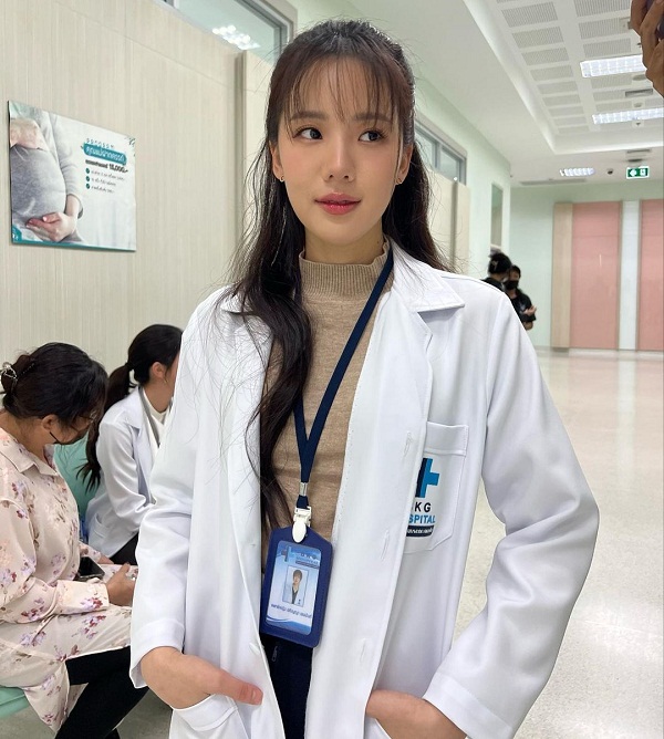 เจนิส เผย อยู่วงการมา 4 ปี เตรียมพลิกบทบาทรับบทนางเอก (มีคลิป) 