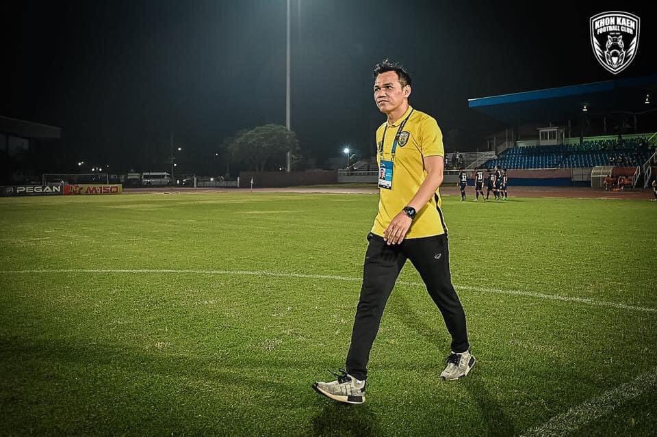 ประเด็นร้อนบอลไทย : คุยExclusive 'สมชาย มากมูล' หลังโบกมือลา ขอนแก่น เอฟซี