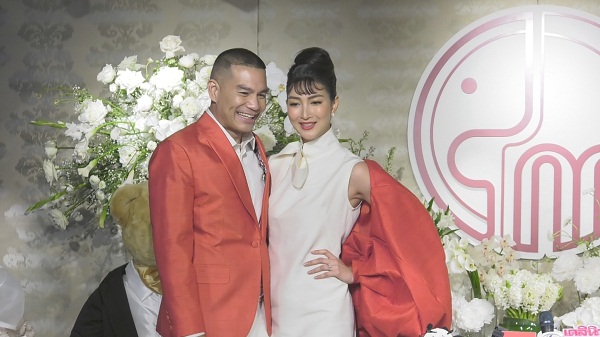 “แพนเค้ก-พี่หมี” เปิดใจหลังเข้าพิธีวิวาห์สุดอบอุ่น  (มีคลิป)