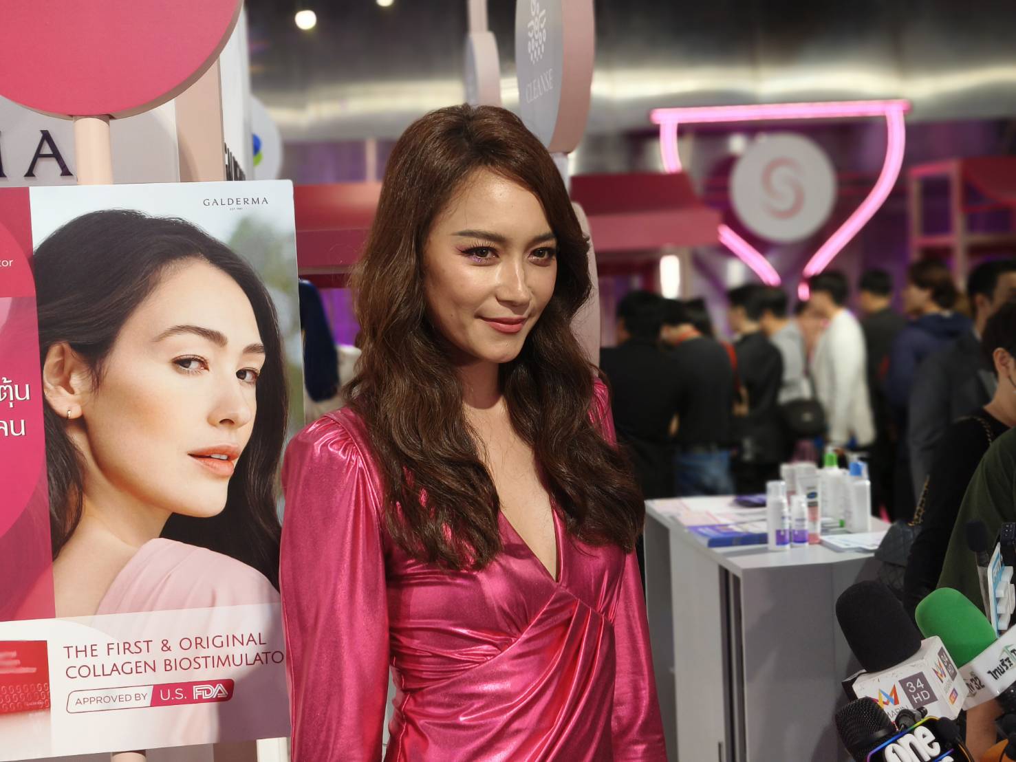 บี น้ำทิพย์ อุบตอบเรื่องรัก เผยทริปเชียงรายไม่มีตากล้องส่วนตัว