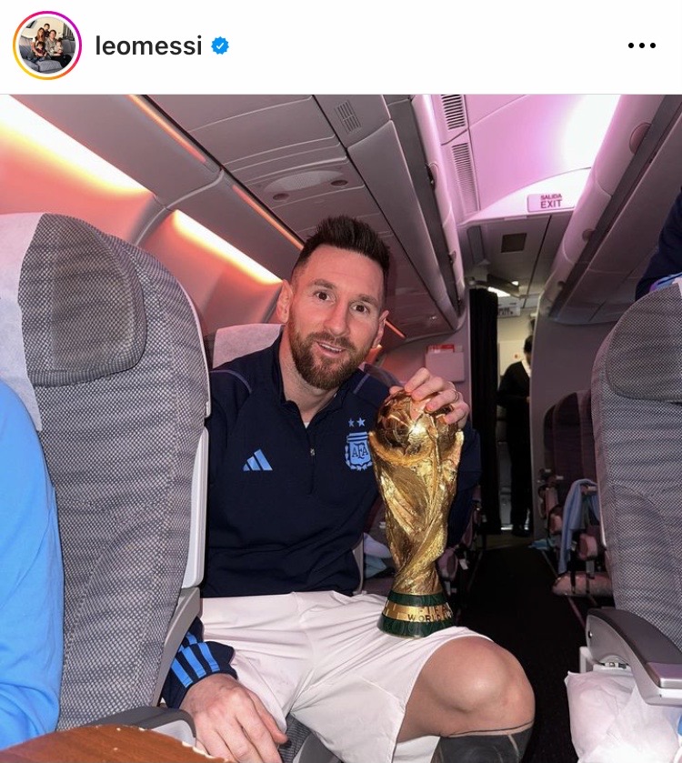 'เมสซี่' แชมป์โลกบนIG!! โพสต์ฉลองชัยฟุตบอลโลกทีมอาร์เจนฯ ยอดไลค์แซงภาพไข่ 'เมสซี่' แชมป์โลกบนIG!! โพสต์ฉลองชัยฟุตบอลโลกทีมอาร์เจนฯ ยอดไลค์แซงภาพไข่