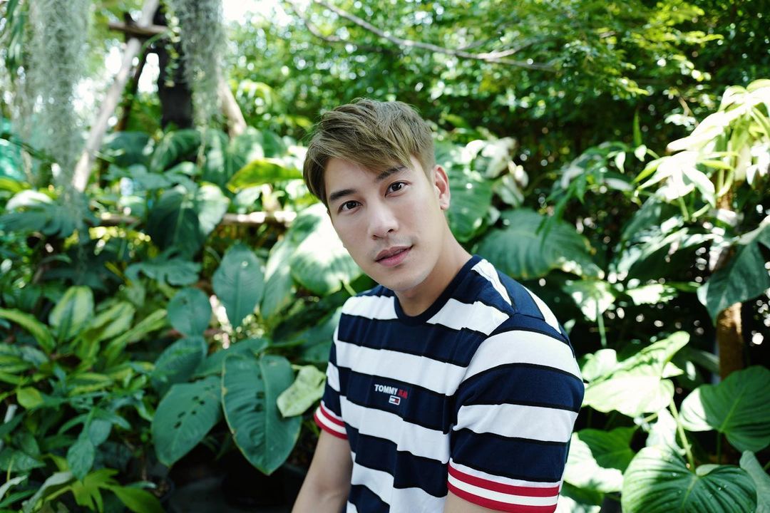 เคน ภูภูมิ ไลฟ์ขายต้นไม้ ได้ยอดเงิน 1 ล้าน มอบสมทบทุนช่วยโควิด-19 ให้มูลนิธิรามาธิบดี