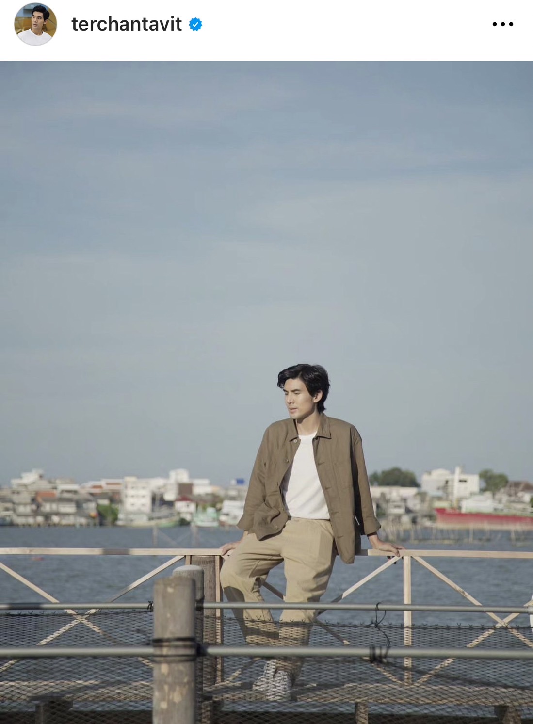 ส่องแฟชั่นสุดหล่อ! รับลมหนาวของดาราชาย ส่องแฟชั่นสุดหล่อ! รับลมหนาวของดาราชาย