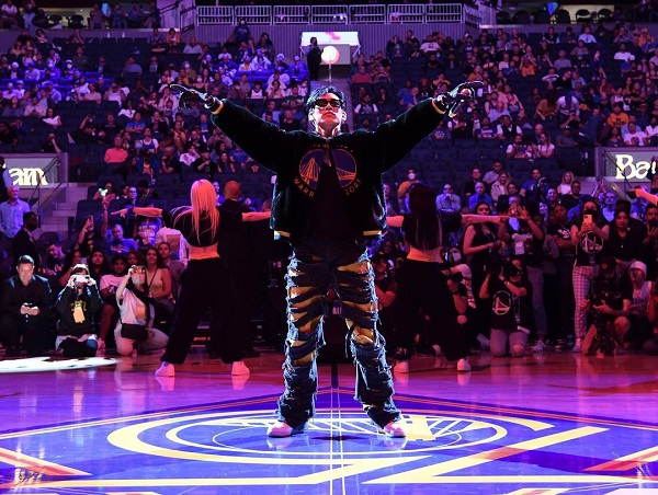 “แบมแบม” ถึงไทยแล้ว พร้อมส่งความสุขแฟนๆ รับสงกรานต์  (มีคลิป)