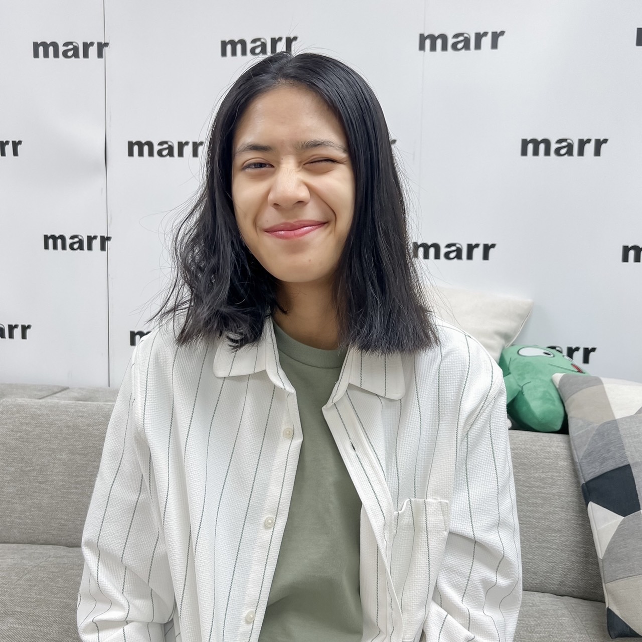 SARAH SALOLA วอนแฟนเพลง งดสูบบุหรี่ในบริเวณงาน หลังทำเส้นเสียงอักเสบจนร้องเพลงไม่ได้ SARAH SALOLA วอนแฟนเพลง งดสูบบุหรี่ในบริเวณงาน หลังทำเส้นเสียงอักเสบจนร้องเพลงไม่ได้